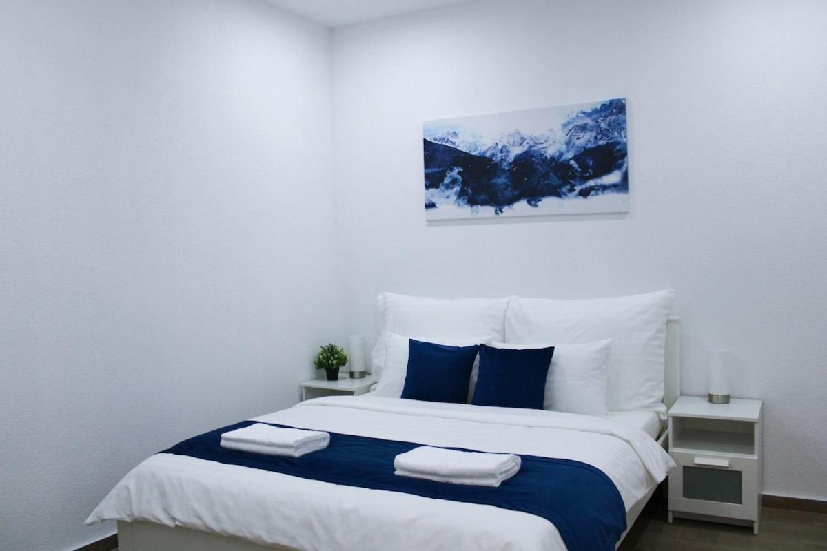 Lyly - Free Private Parking Apartment Prague